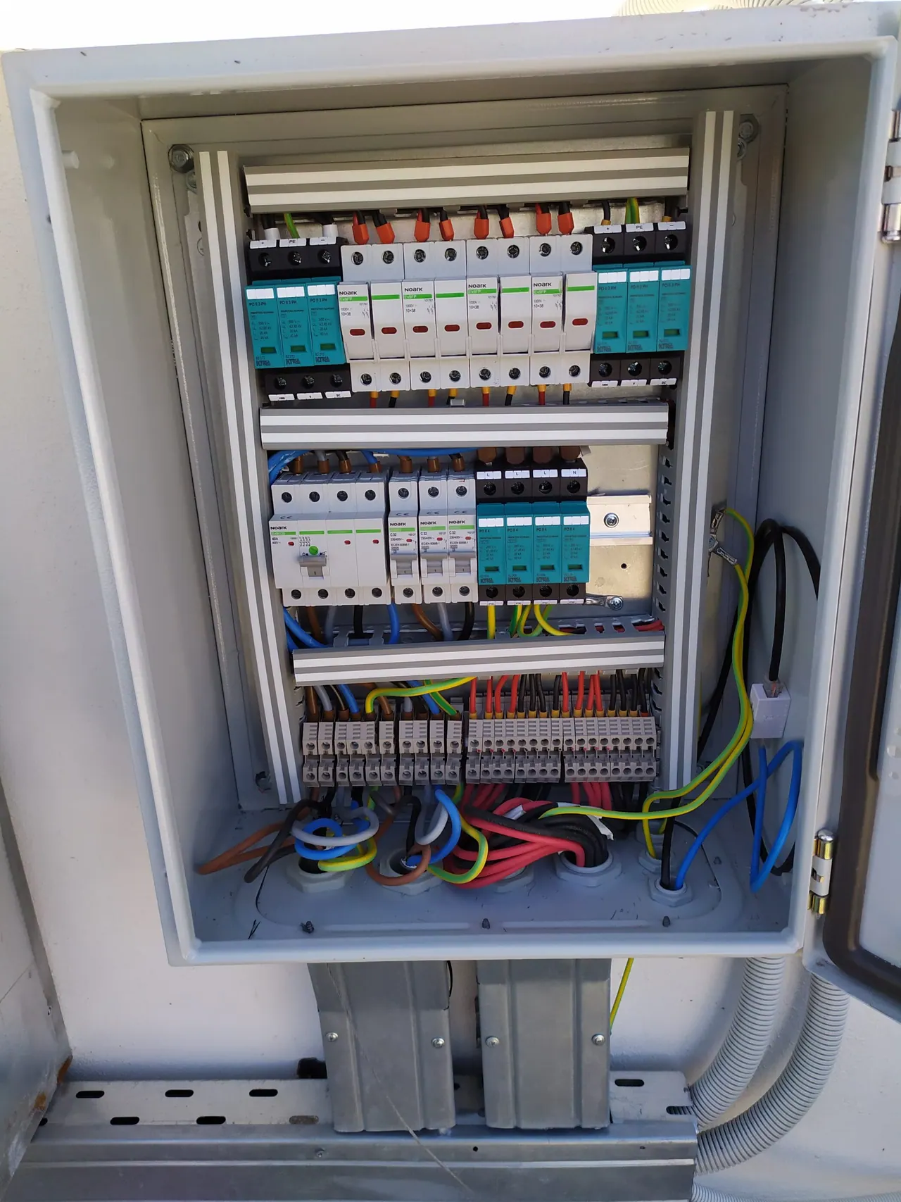 Οικιακό φωτοβολταϊκό στην Αρτέμιδα 20 kWp